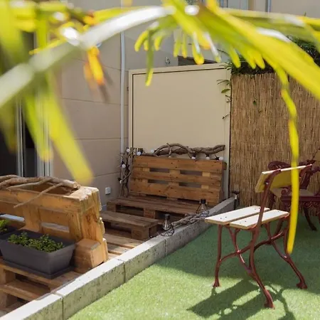 Superbe Appart Plein Centre Avec Parking & Jardin Metz Exterior photo
