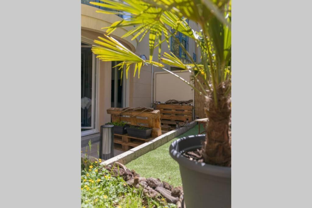 Superbe Plein Centre Avec Parking & Jardin Metz